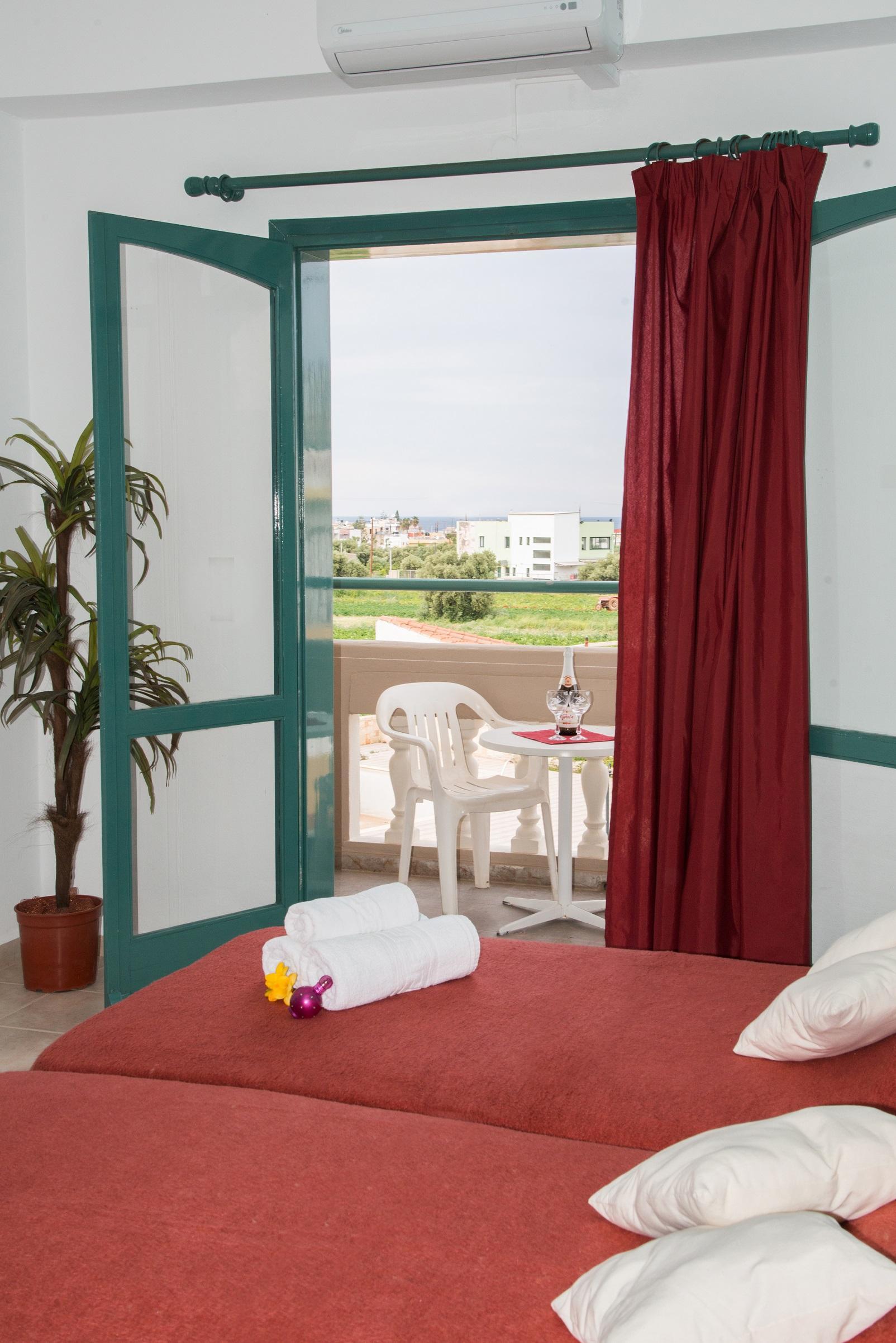 Theoni Apartments Mália Zewnętrze zdjęcie
