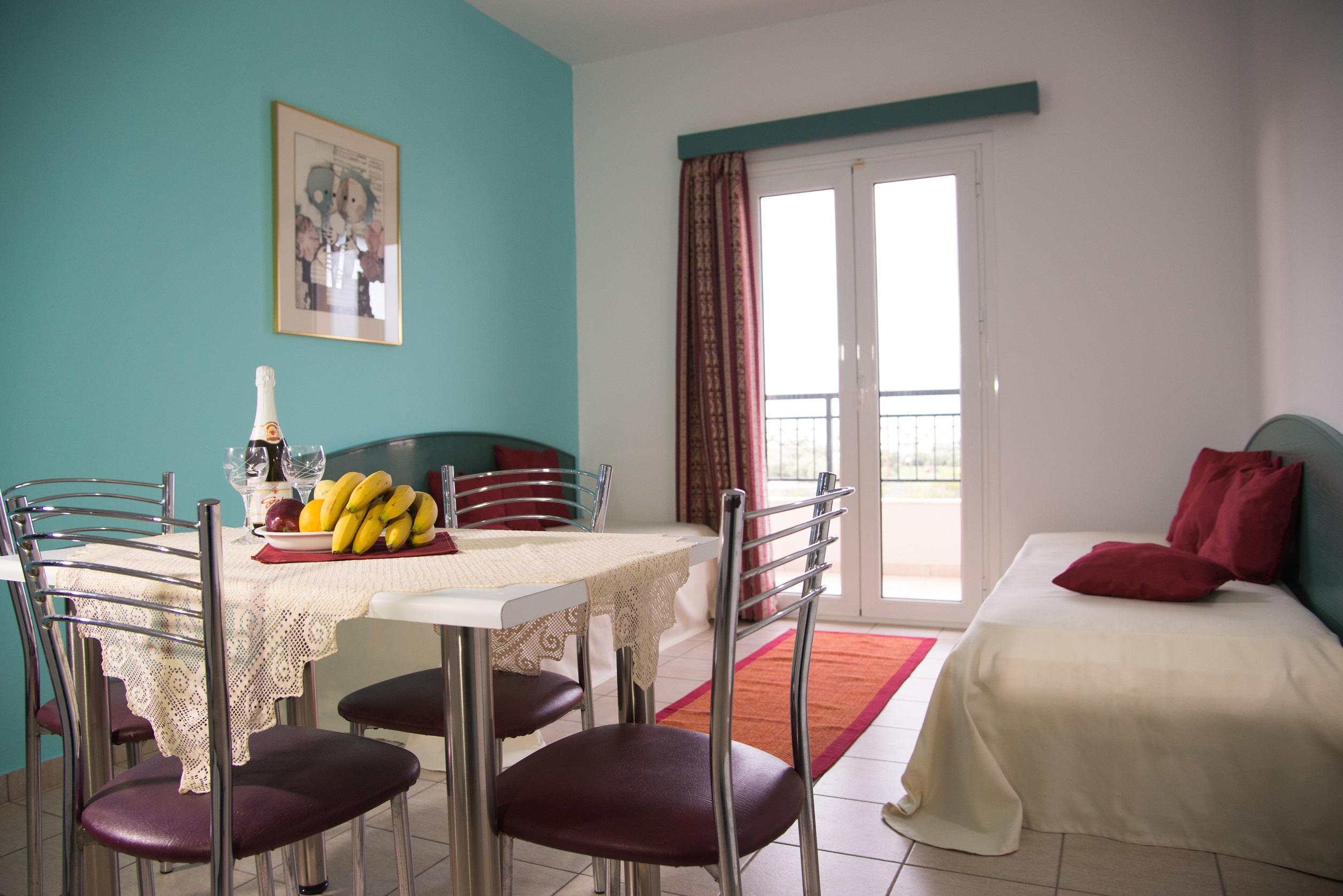 Theoni Apartments Mália Zewnętrze zdjęcie