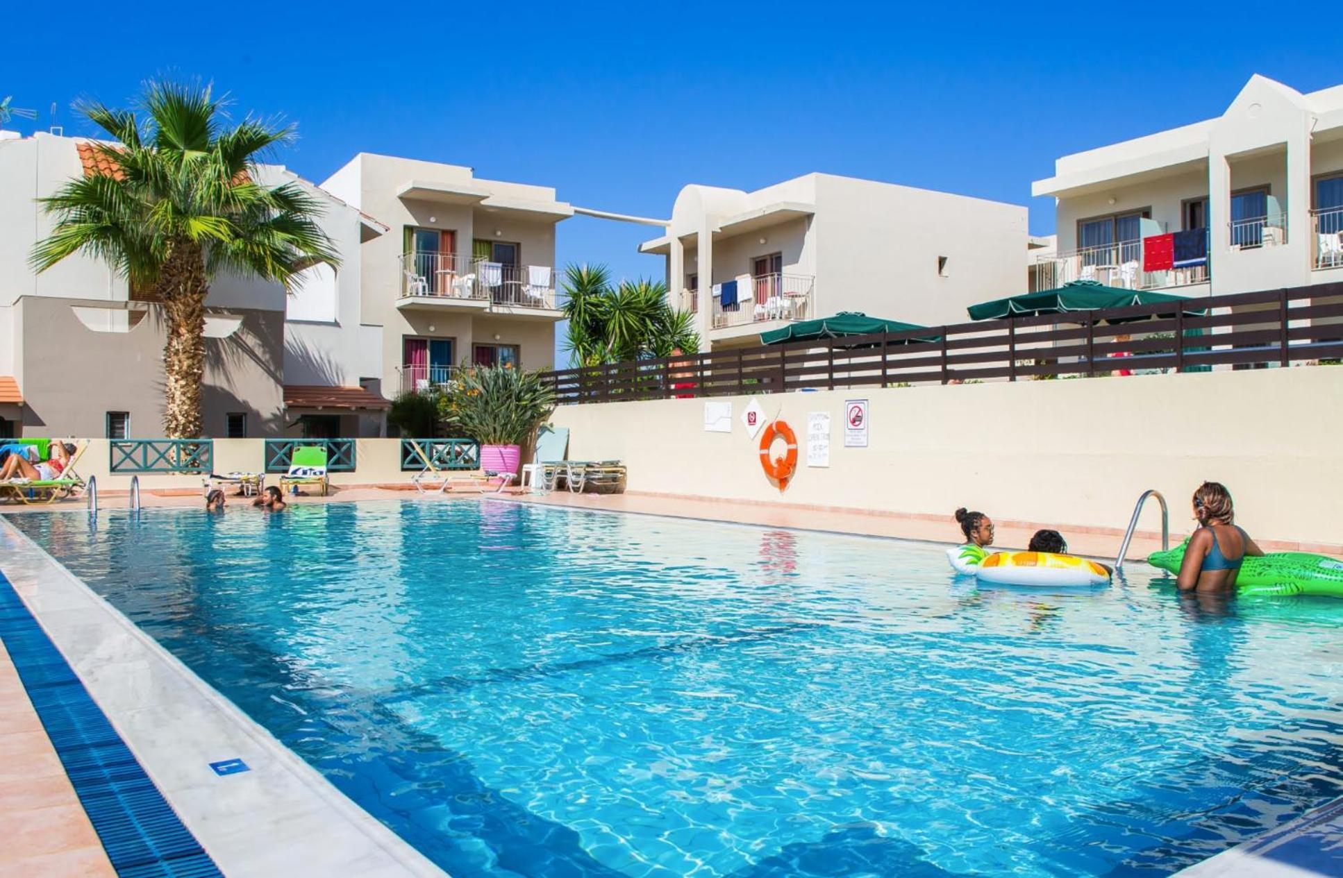 Theoni Apartments Mália Zewnętrze zdjęcie