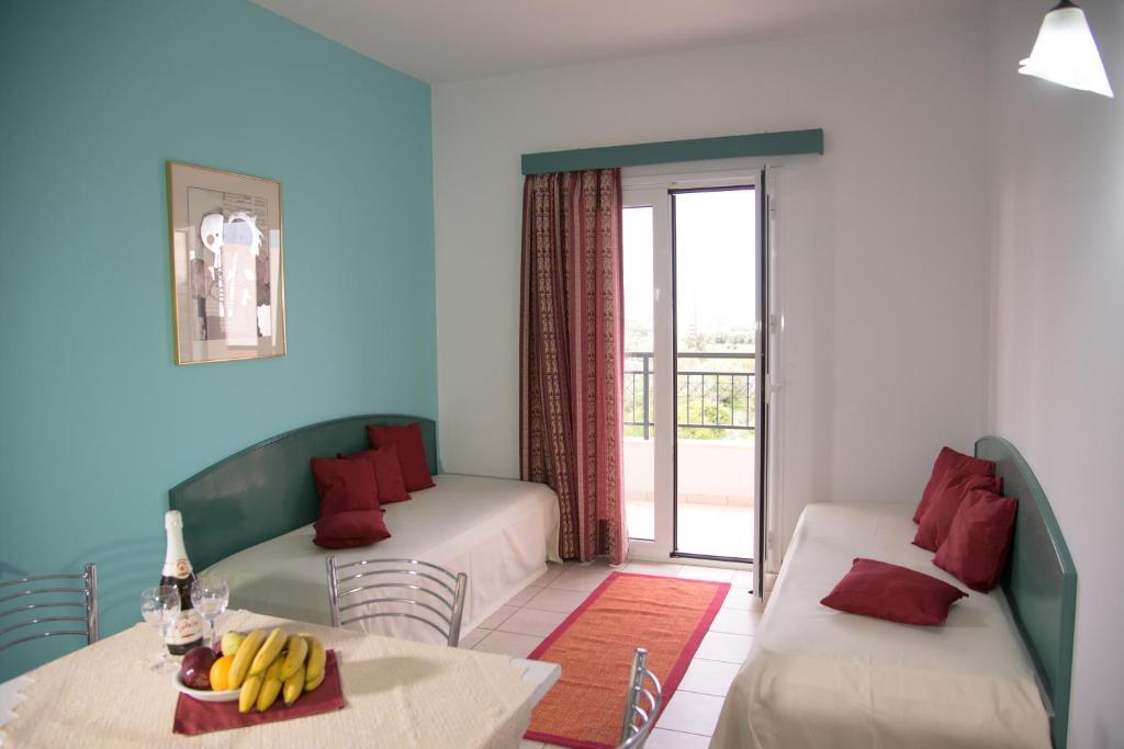 Theoni Apartments Mália Zewnętrze zdjęcie